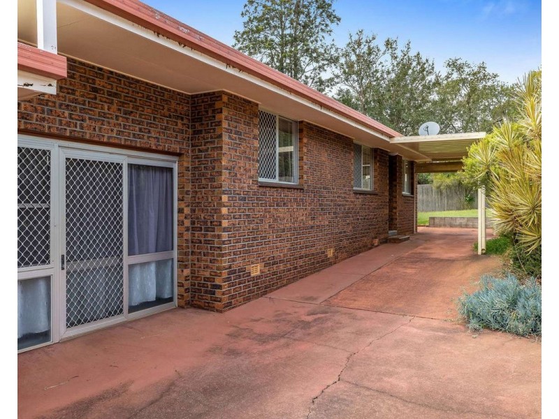 2/126 Perth Street, South Toowoomba QLD 4350
