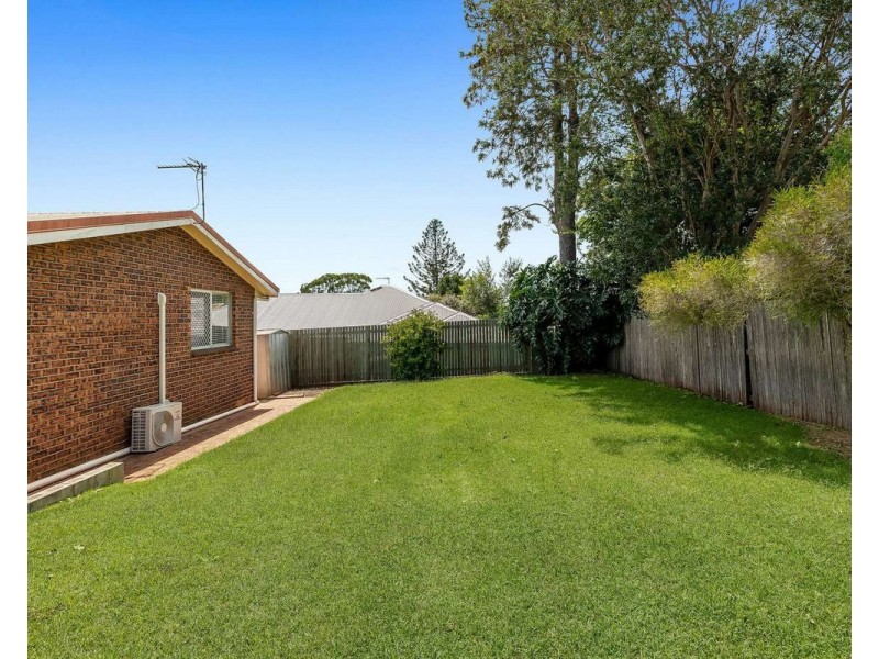 2/126 Perth Street, South Toowoomba QLD 4350