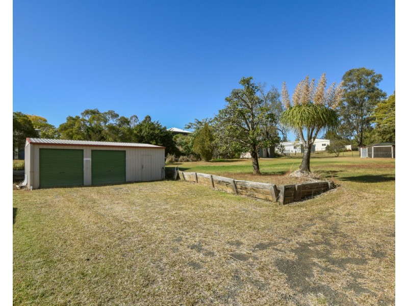 8 Belah Court, Withcott QLD 4352