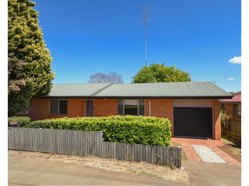 793 Ruthven Street, South Toowoomba QLD 4350