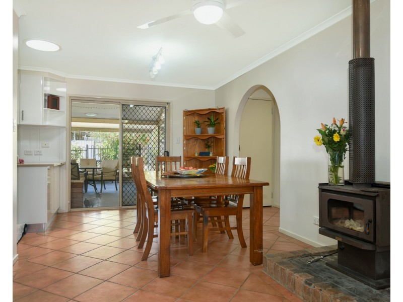 8 Rutherford Road, Withcott QLD 4352