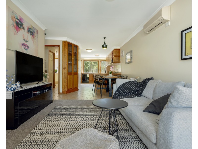 2/17 Beer Court, Kearneys Spring QLD 4350