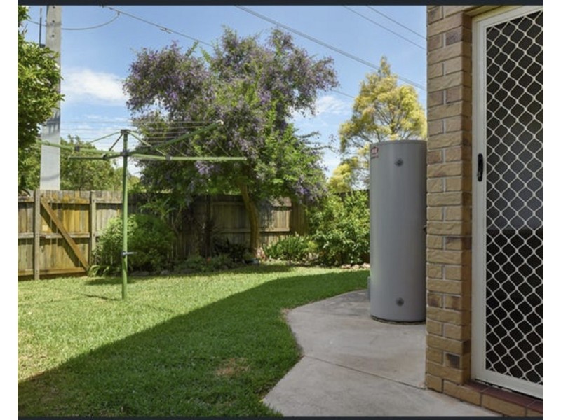 2/17 Beer Court, Kearneys Spring QLD 4350