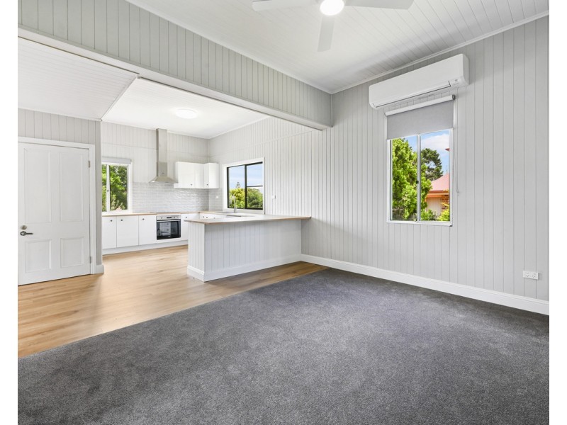 31 Helen Street, Newtown QLD 4350