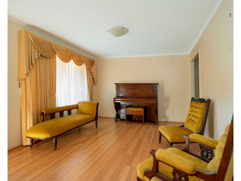 5 Bryan, Darling Heights QLD 4350