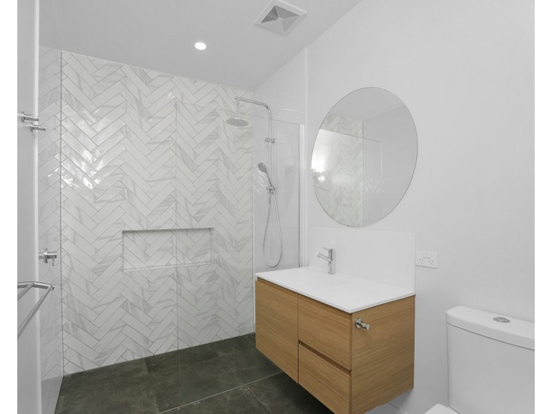 2/11 First Avenue, Coolum Beach QLD 4573