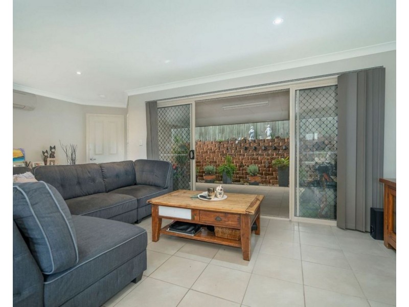 2/125 Platz Street, Darling Heights QLD 4350