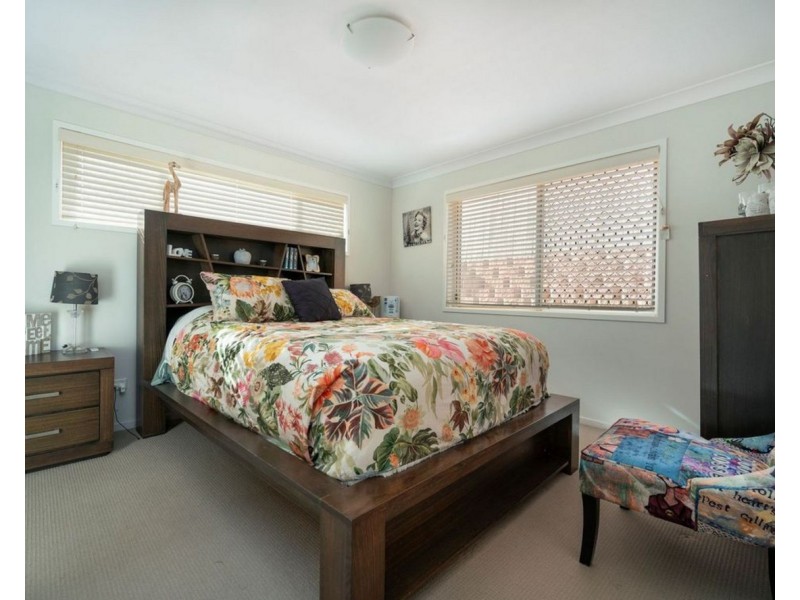 2/125 Platz Street, Darling Heights QLD 4350