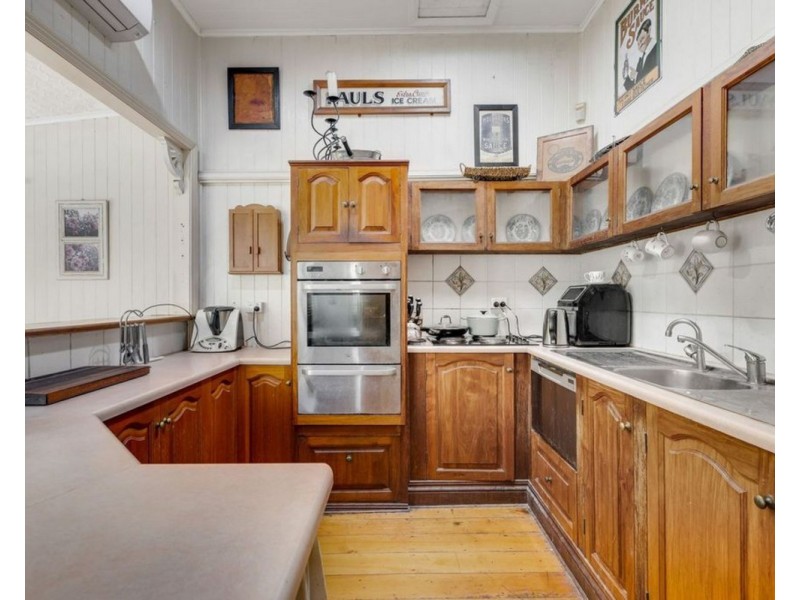 17 Raff Street, Toowoomba City QLD 4350