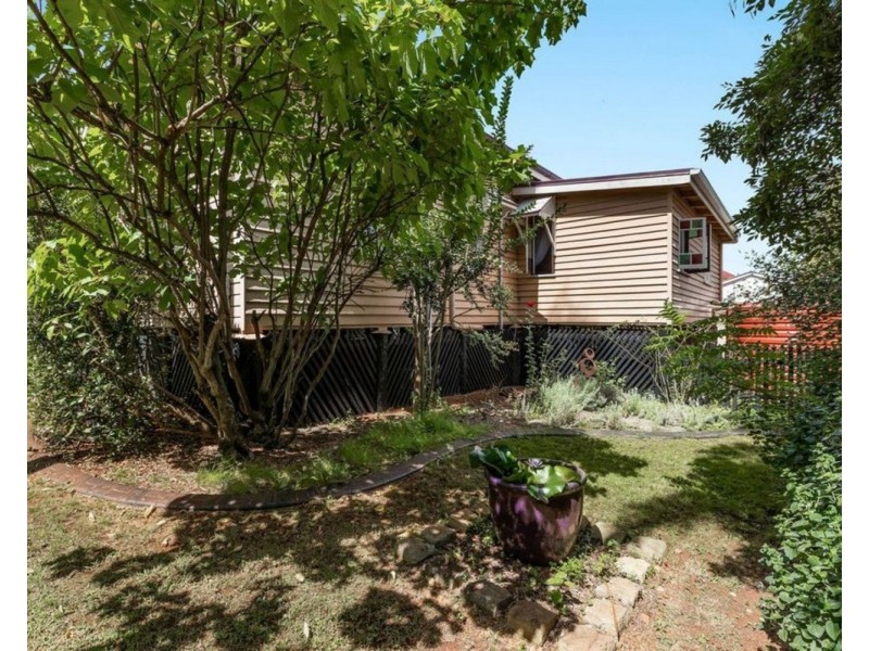 17 Raff Street, Toowoomba City QLD 4350
