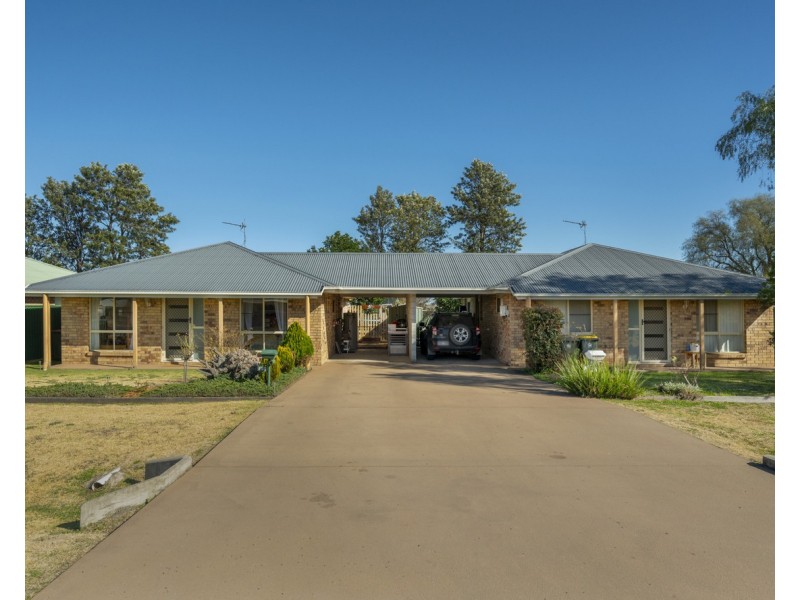 1/12 Arnold Street, Allora QLD 4362