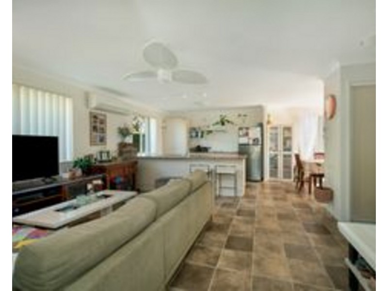 1/12 Arnold Street, Allora QLD 4362