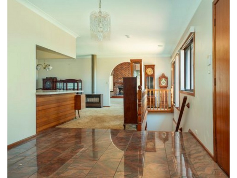 16 Dorge Street, Middle Ridge QLD 4350
