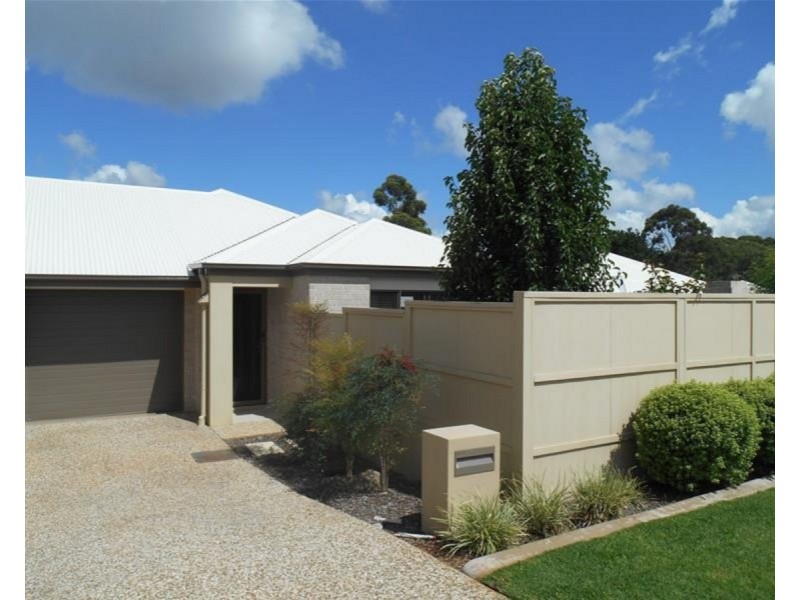 9/77 Bouganvillea Street, Middle Ridge QLD 4350