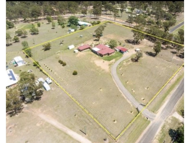 12 Anna Court, Placid Hills QLD 4343