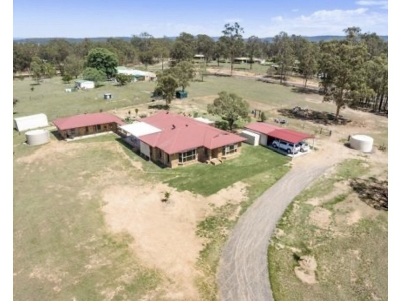 12 Anna Court, Placid Hills QLD 4343