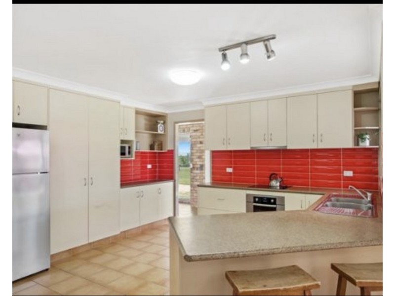 12 Anna Court, Placid Hills QLD 4343