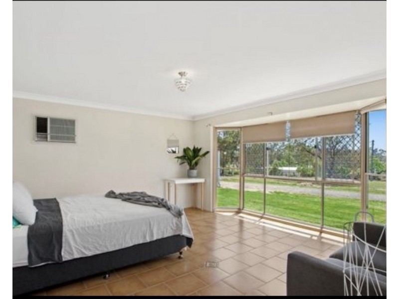 12 Anna Court, Placid Hills QLD 4343