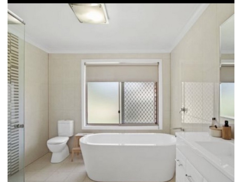 12 Anna Court, Placid Hills QLD 4343