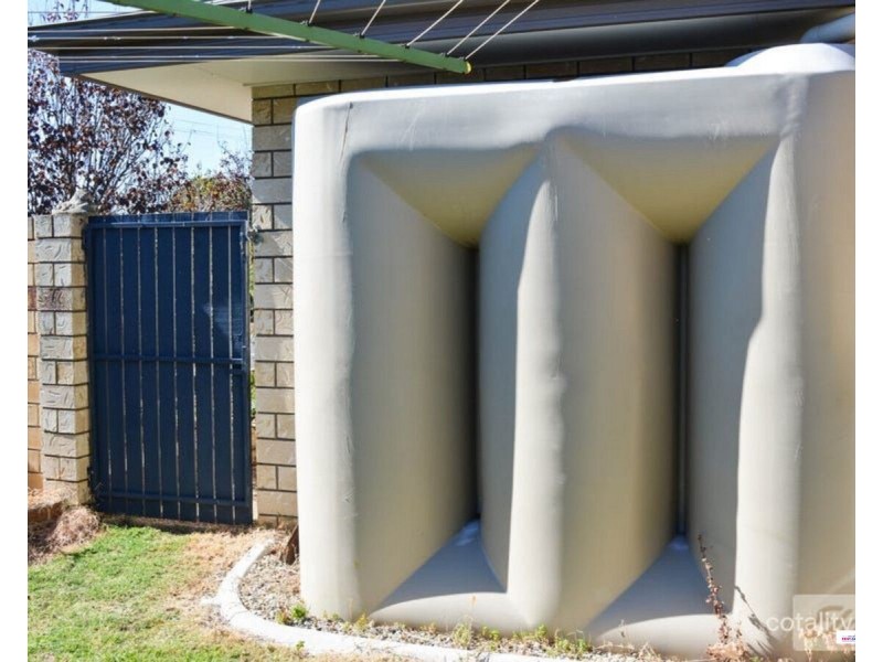 1/206 Wood Street, Warwick QLD 4370