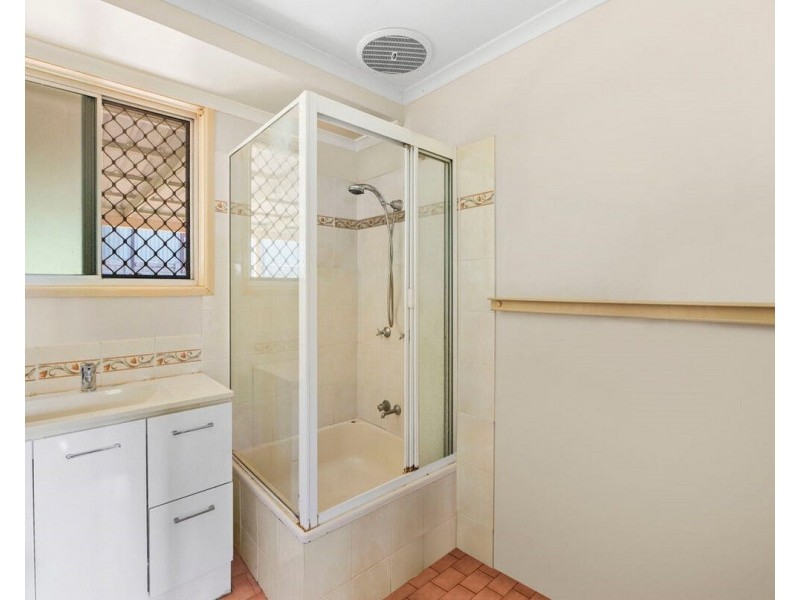 37 Wine Drive, Wilsonton Heights QLD 4350