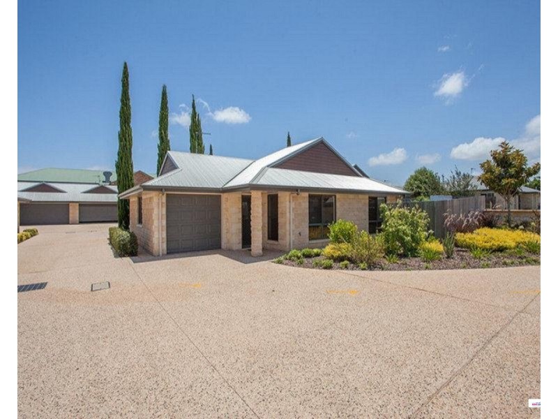8/14 Uniplaza Court, Kearneys Spring QLD 4350