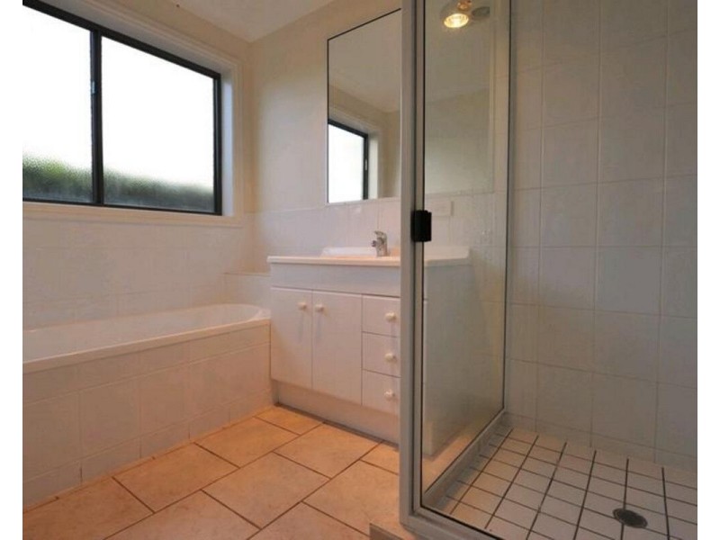 8/14 Uniplaza Court, Kearneys Spring QLD 4350