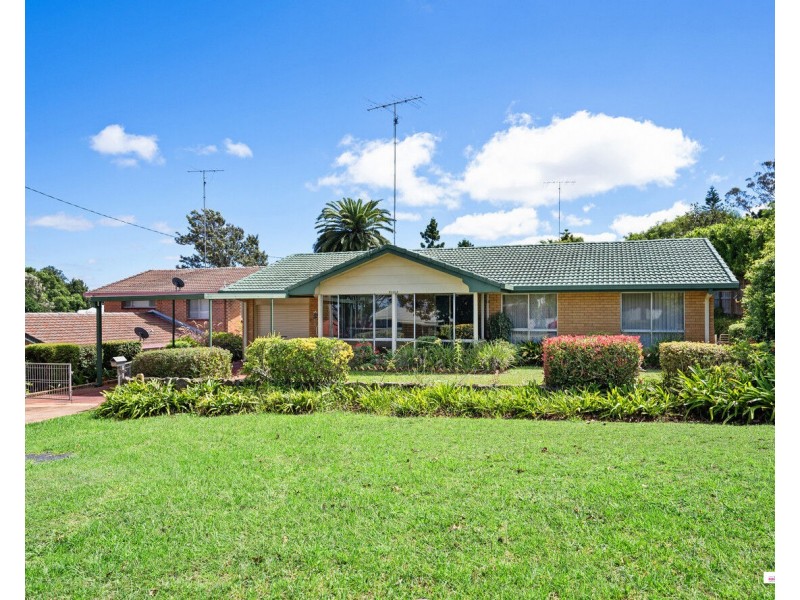 17 Chilcote Street, North Toowoomba QLD 4350