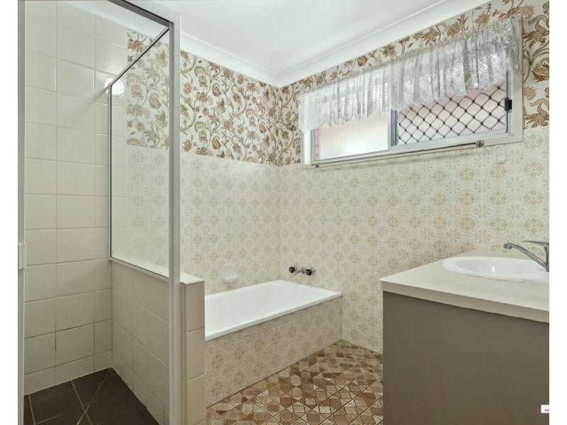 17 Chilcote Street, North Toowoomba QLD 4350