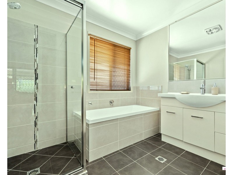 36 Shoesmith Road, Westbrook QLD 4350