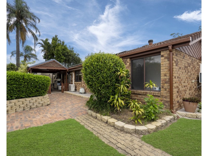 4  Bushland Drive, Regents Park QLD 4118