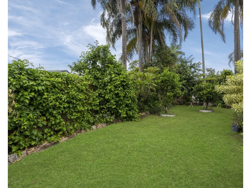 4  Bushland Drive, Regents Park QLD 4118
