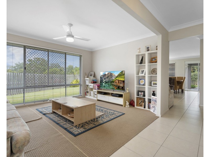 3 Sueinnes Street, Eagleby QLD 4207