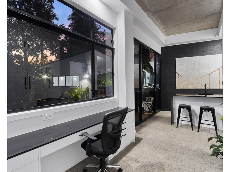 136 Gregory Street, Auchenflower QLD 4066