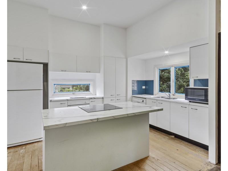 15 Brock Street, Cannon Hill QLD 4170