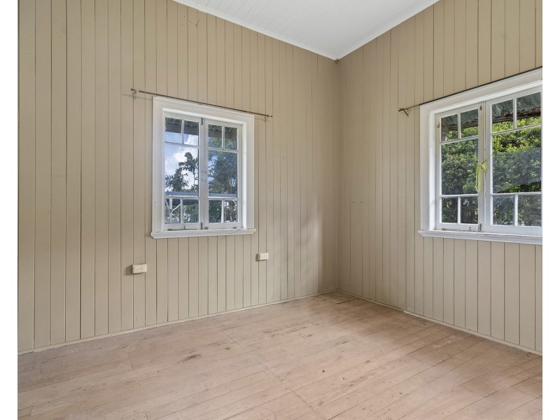 15 Brock Street, Cannon Hill QLD 4170