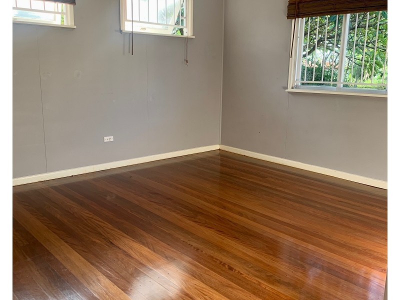 57 Newnham Road, Mount Gravatt East QLD 4122