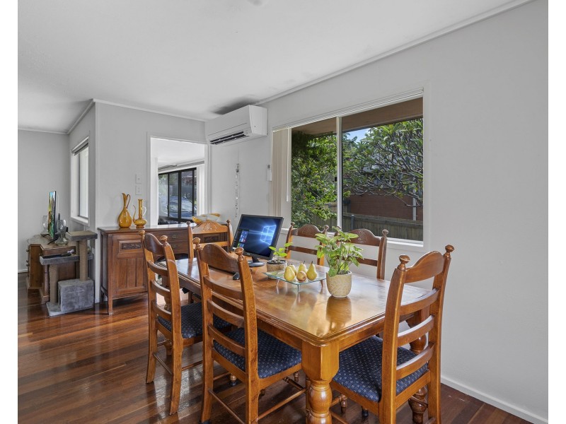 30 Yugumbri Crescent, Logan Central QLD 4114