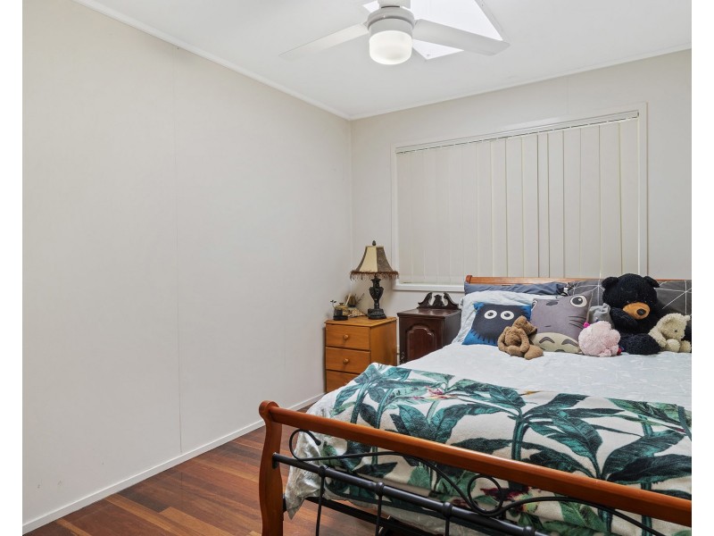 30 Yugumbri Crescent, Logan Central QLD 4114