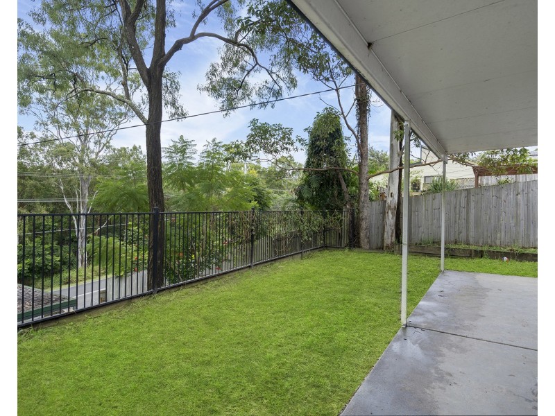 11 Tallagandra Road, Beenleigh QLD 4207