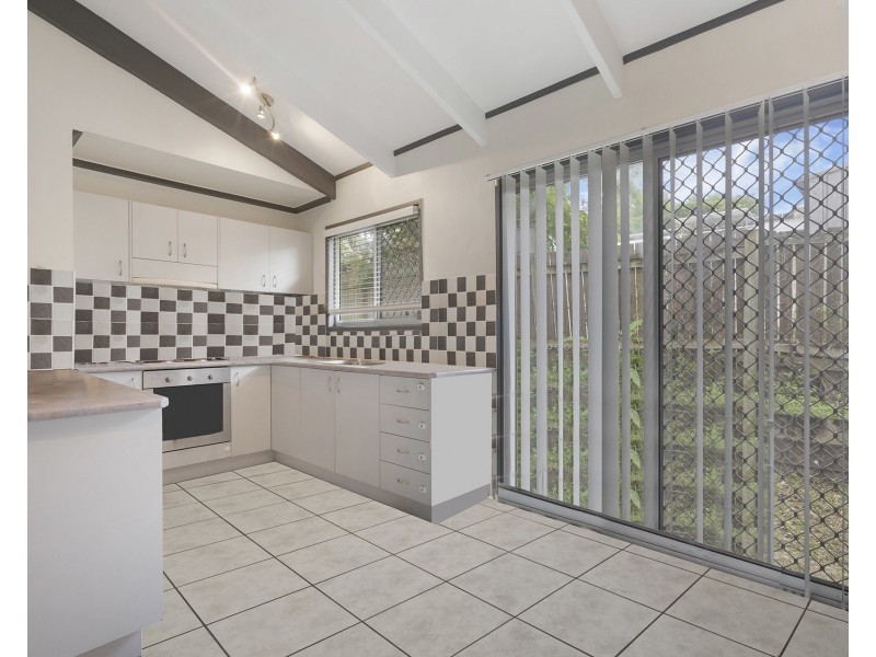 11 Tallagandra Road, Beenleigh QLD 4207