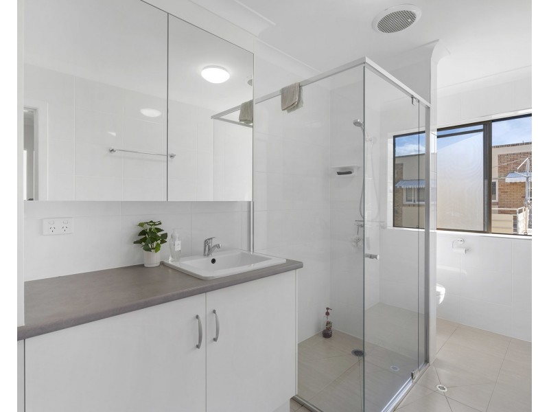 5/174 Old Cleveland Road, Coorparoo QLD 4151