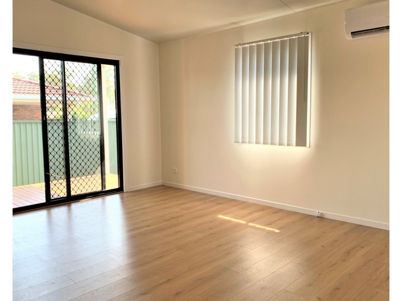 33a Aquarius Drive, Kingston QLD 4114