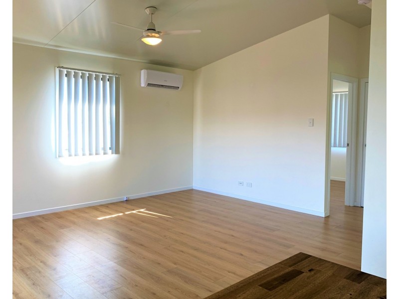 33a Aquarius Drive, Kingston QLD 4114