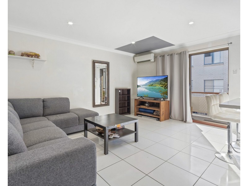 4/30 Wellington Street, Coorparoo QLD 4151