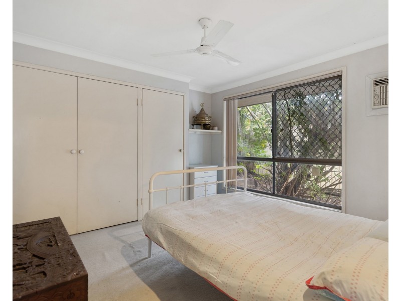 943 Creek Road, Carindale QLD 4152