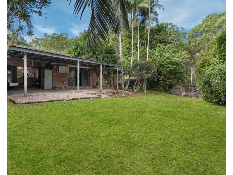 943 Creek Road, Carindale QLD 4152