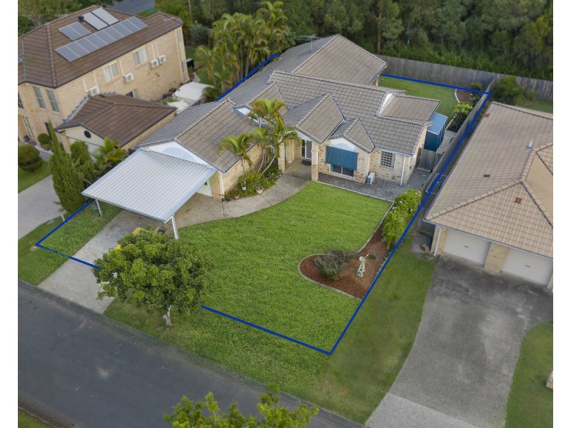 6 Hereford Crescent, Carindale QLD 4152
