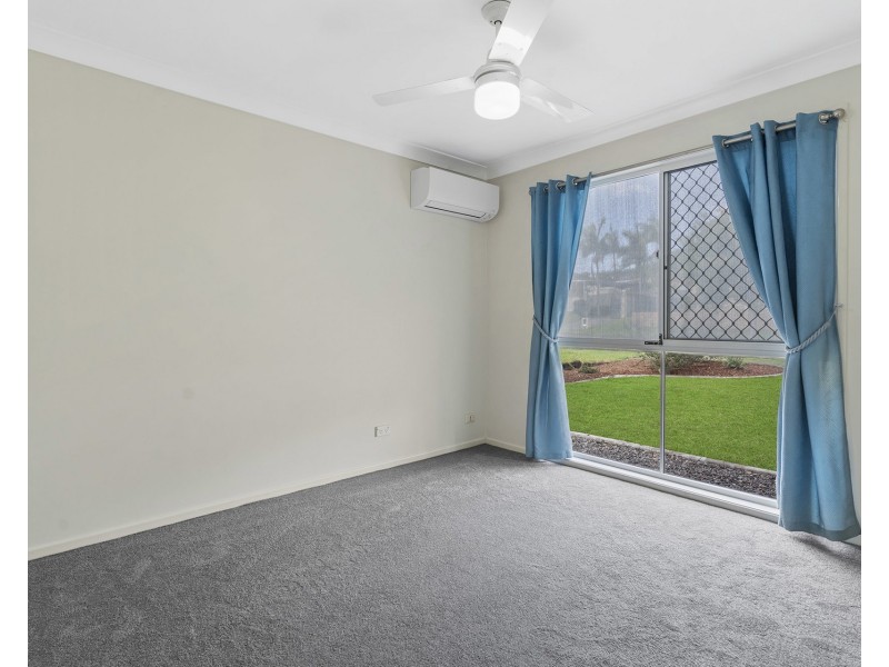 6 Hereford Crescent, Carindale QLD 4152