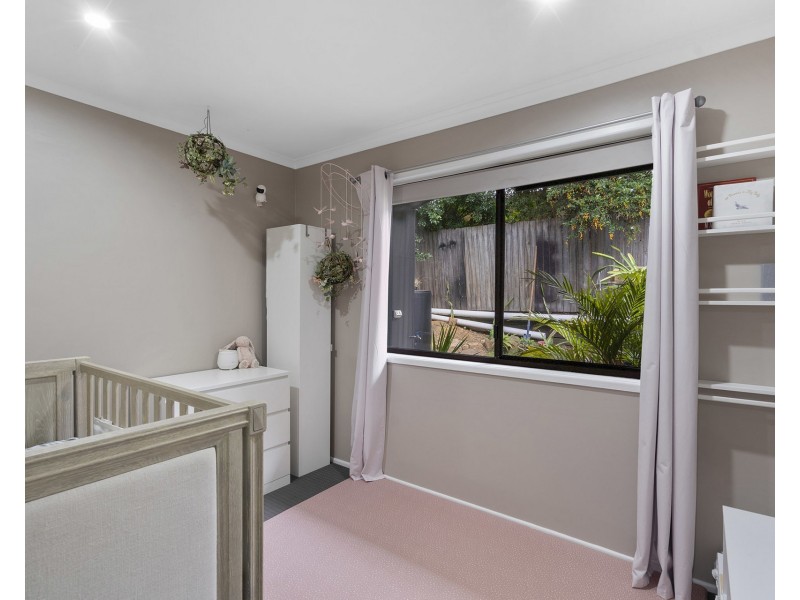 62 Radiata Street, Hillcrest QLD 4118